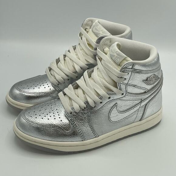 Nike Air Jordan 1 Retro High OG Chrome Silver FN7249 001 Sneakers Shoes WOMENS 6 - Picture 2 of 9